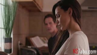 Biri ha stepmoms gomar gjatë gjithë ditës - Becky Bandini, Robby Jehonë