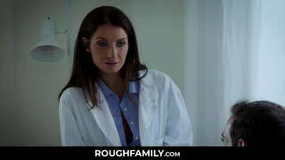 Silvia Salvio Ekzamenas ŝia Filo Koko Konstruo