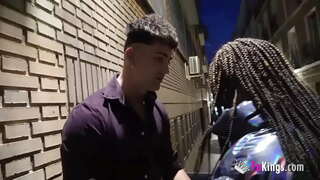 Brünette exhibitionist snap gebohrt duerch eng geile dude