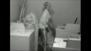 Λεσβίες σε ένα δωμάτιο πλυντηρίων